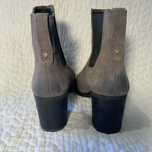 ***SOLD Sam Edelman Hanley Chelsea Ankle Boots - Picture 5 of 11